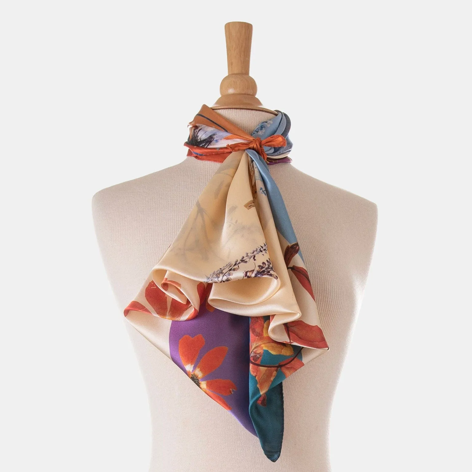 Cristina - Hand Rolled Silk Foulard - Champagne