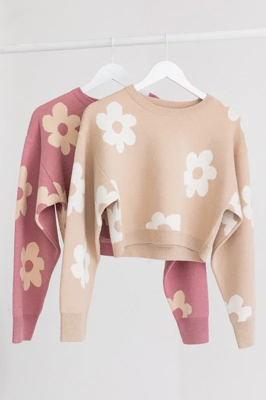 Crop Sweater with Daisy Pattern