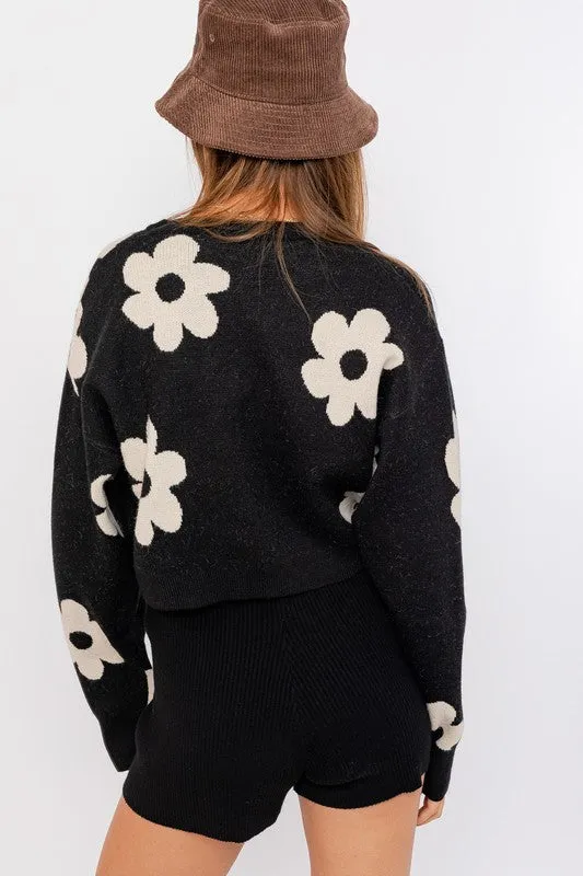 Crop Sweater with Daisy Pattern