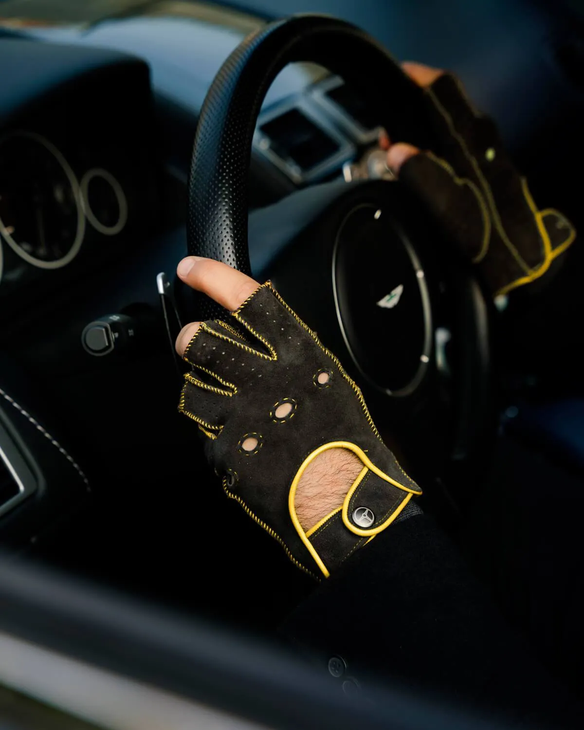 POWERSLIDE - Fingerless Suede Driving Gloves - Dark Grey/Yellow