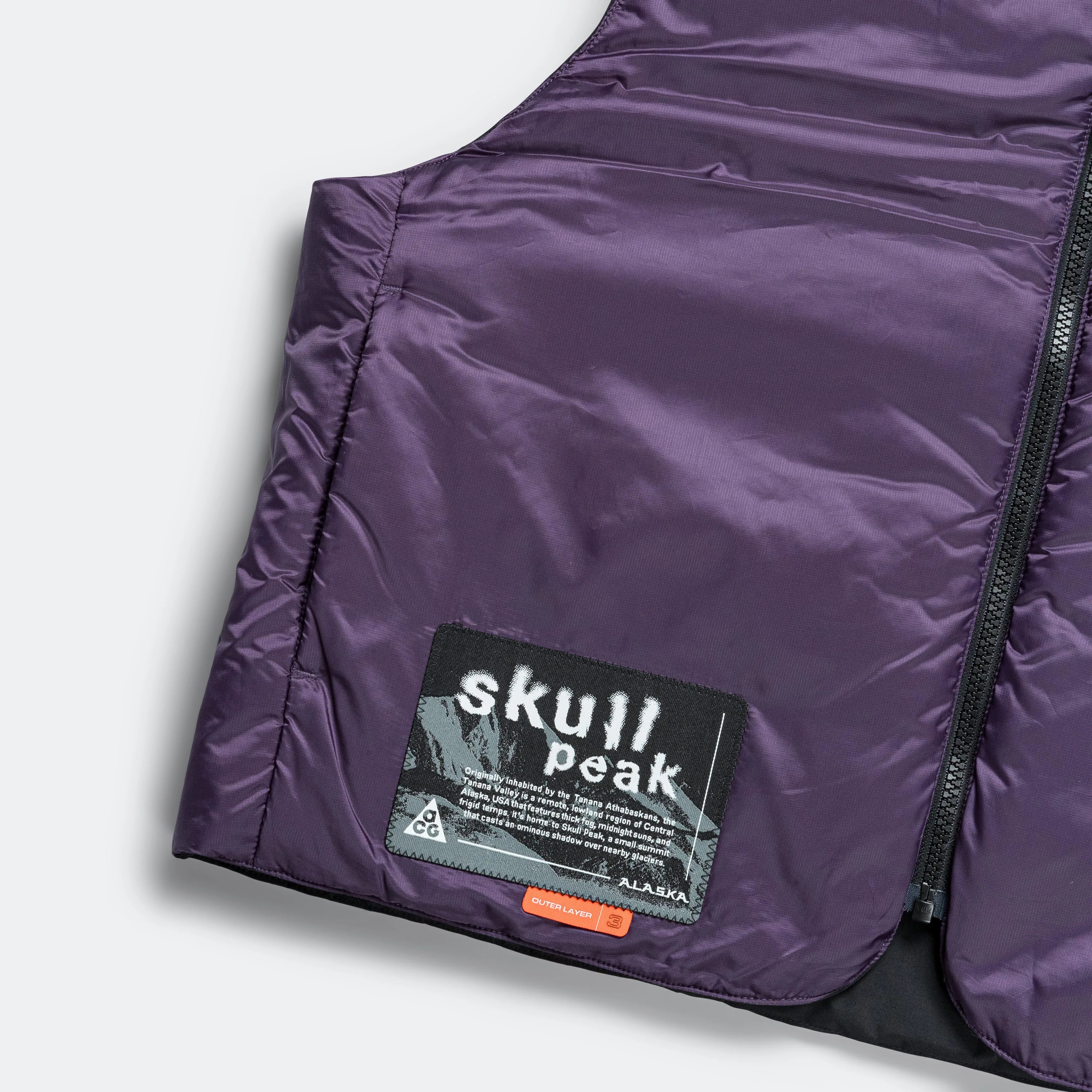 PrimaLoft 'Skull Peak' Reversible Vest - Black/Dark Raisin-Summit White